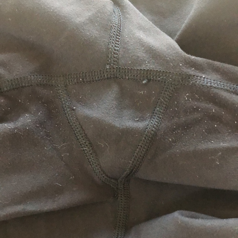Lululemon cropped yoga capris - Picture 7 of 12